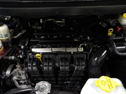 Used 2018 Dodge Journey SE FWD image 16