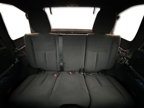 Used 2018 Jeep Wrangler Unlimited Sport S AWD/4WD image 16
