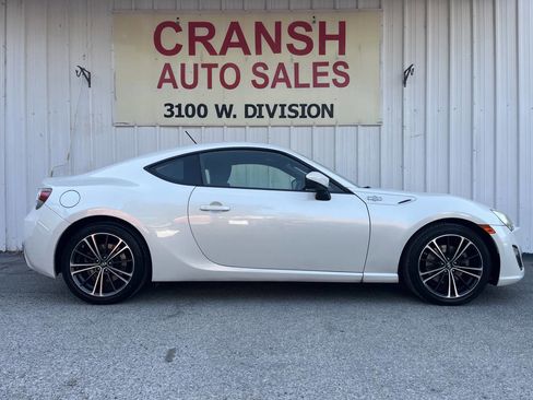 Used 2013 Scion FR-S 10 Series image 2