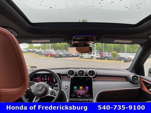 Used 2025 Mercedes-Benz GLC 300 4MATIC image 44