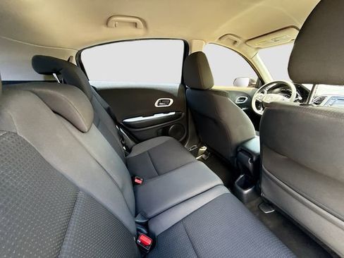 Used 2019 Honda HR-V LX image 25