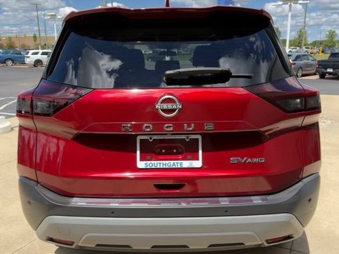 Used 2023 Nissan Rogue SV AWD/4WD image 4