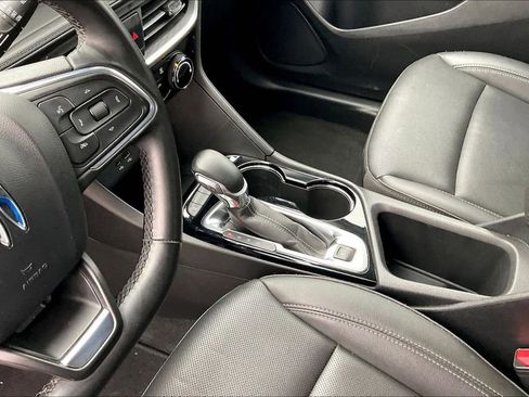 Used 2024 Buick Encore GX Sport Touring FWD image 15