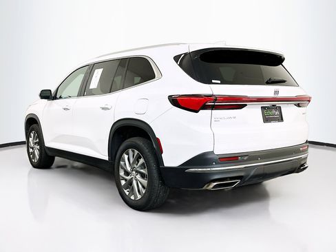 Used 2025 Buick Enclave Preferred image 5