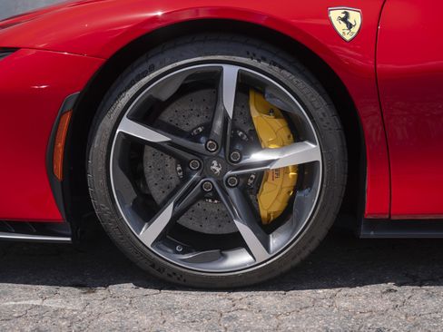 Used 2022 Ferrari SF90 Spider AWD/4WD image 16