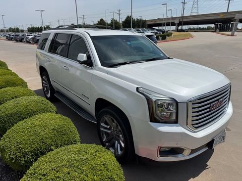 Used 2017 GMC Yukon SLT w/ Premium Edition RWD image 2