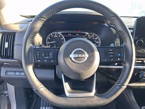 Used 2023 Nissan Pathfinder SL FWD image 21