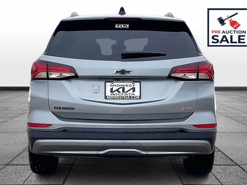 Used 2024 Chevrolet Equinox RS w/ LPO, Floor Liner Package FWD image 4