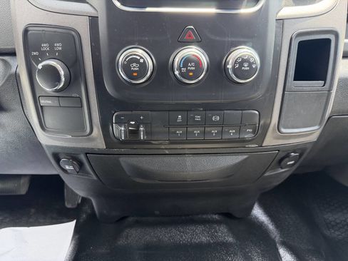 Used 2018 RAM 3500 Tradesman w/ Chrome Appearance Group AWD/4WD image 42