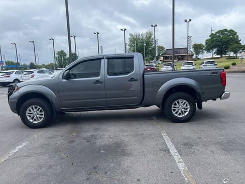 Used 2018 Nissan Frontier SV w/ Value Truck Package AWD/4WD image 9