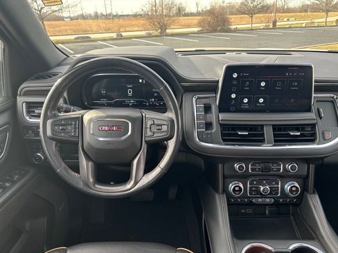 Used 2022 GMC Yukon AT4 w/ Technology Package image 30