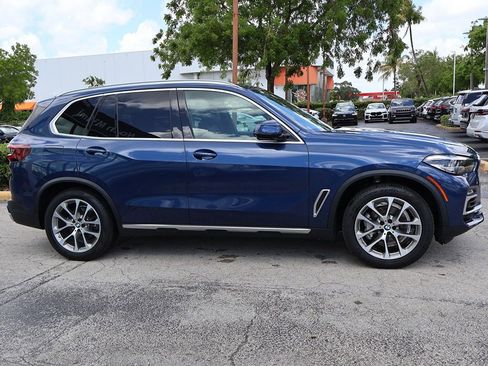 Used 2021 BMW X5 xDrive40i w/ Convenience Package AWD/4WD image 19