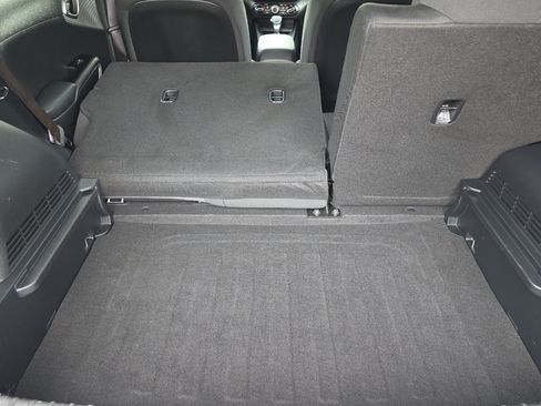 Used 2025 Kia Soul LX w/ LX Technology Package FWD image 15