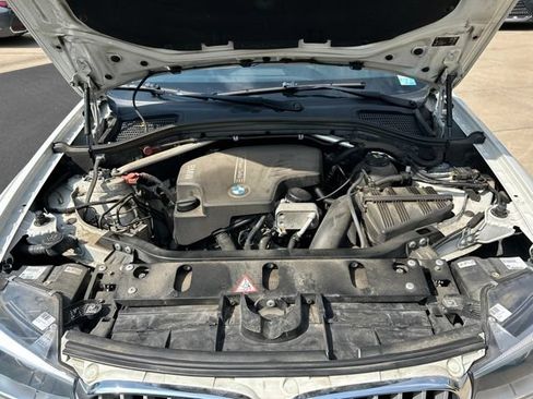 Used 2016 BMW X3 xDrive28i AWD/4WD image 9