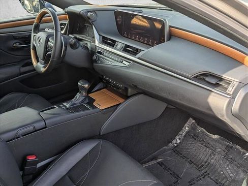 Used 2020 Lexus ES 300h image 23