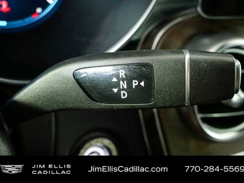 Used 2021 Mercedes-Benz GLC 300 4MATIC w/ Multimedia Package image 16