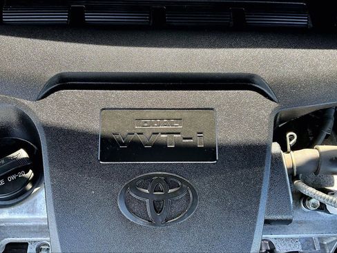 Used 2013 Toyota Camry SE FWD image 32