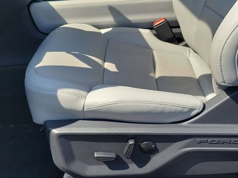 Certified 2025 Ford Expedition Max Platinum AWD/4WD image 19
