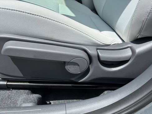 Used 2026 Hyundai Kona SEL Sport AWD/4WD image 11