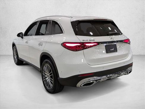 Used 2026 Mercedes-Benz GLC 300 image 8