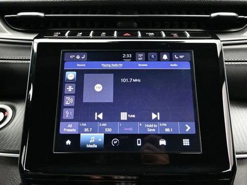 Used 2025 Jeep Grand Cherokee Altitude AWD/4WD image 30