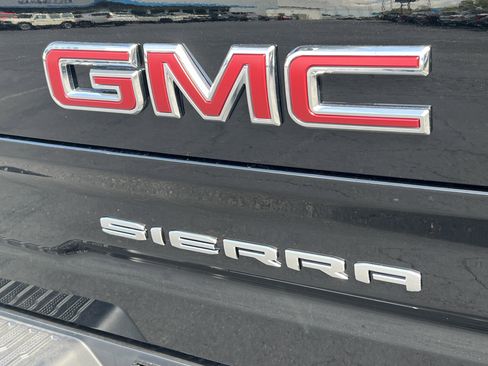 New 2026 GMC Sierra 1500 AT4 AWD/4WD image 8