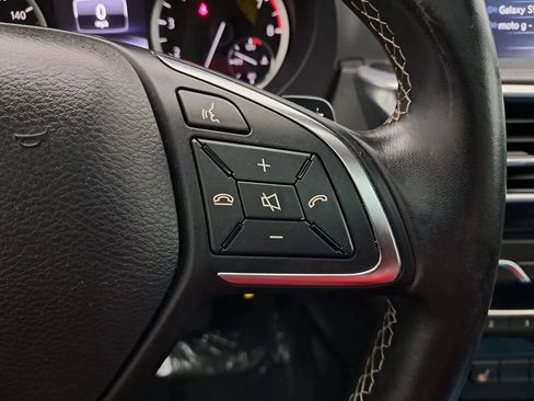 Used 2018 INFINITI QX30 AWD image 12