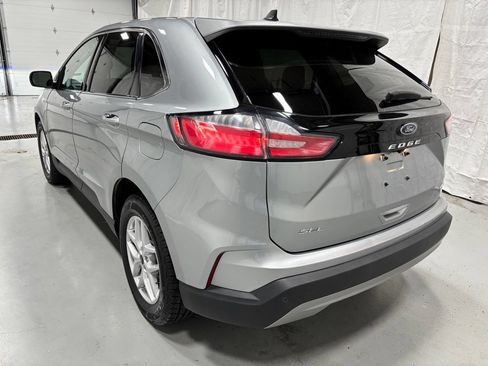 Used 2024 Ford Edge SEL AWD/4WD image 5