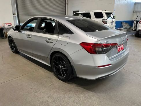 Used 2023 Honda Civic Sport image 5
