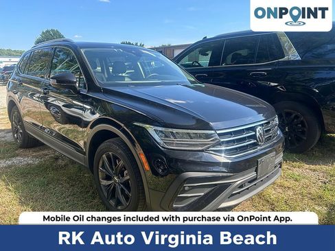 Used 2022 Volkswagen Tiguan SE AWD/4WD image 1