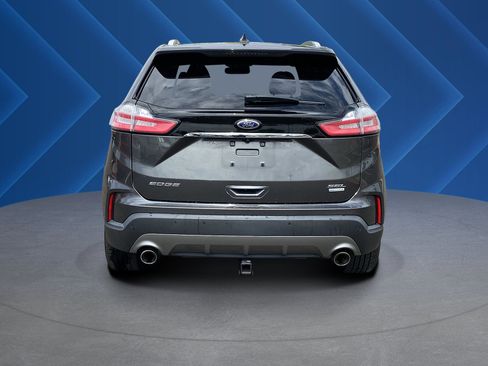 Used 2019 Ford Edge SEL w/ Equipment Group 201A FWD image 4