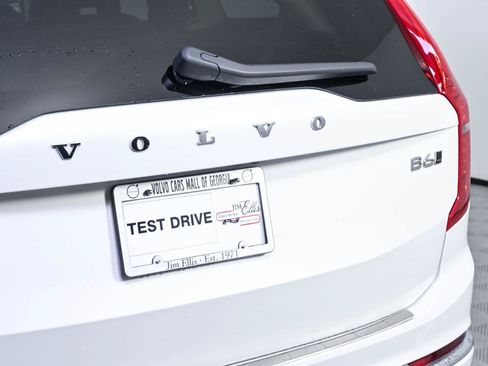 Certified 2024 Volvo XC90 B6 Plus w/ Protection Package Premier AWD/4WD image 38