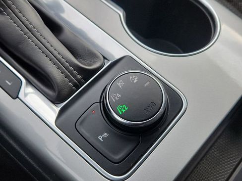 Used 2019 Chevrolet Blazer LT image 47