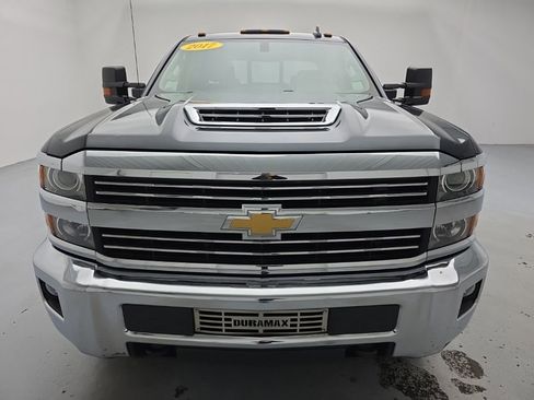 Used 2017 Chevrolet Silverado 3500 LT w/ LT Convenience Package AWD/4WD image 4