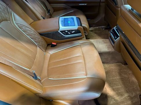 Used 2018 BMW 750i xDrive 750i xDrive image 82