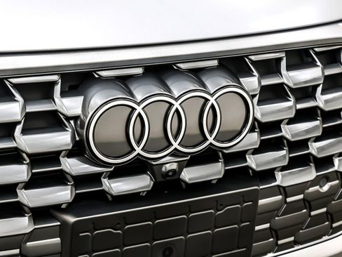 New 2025 Audi Q5 Premium image 13