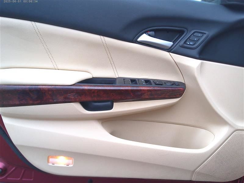 Used 2010 Honda Crosstour EX-L image 17
