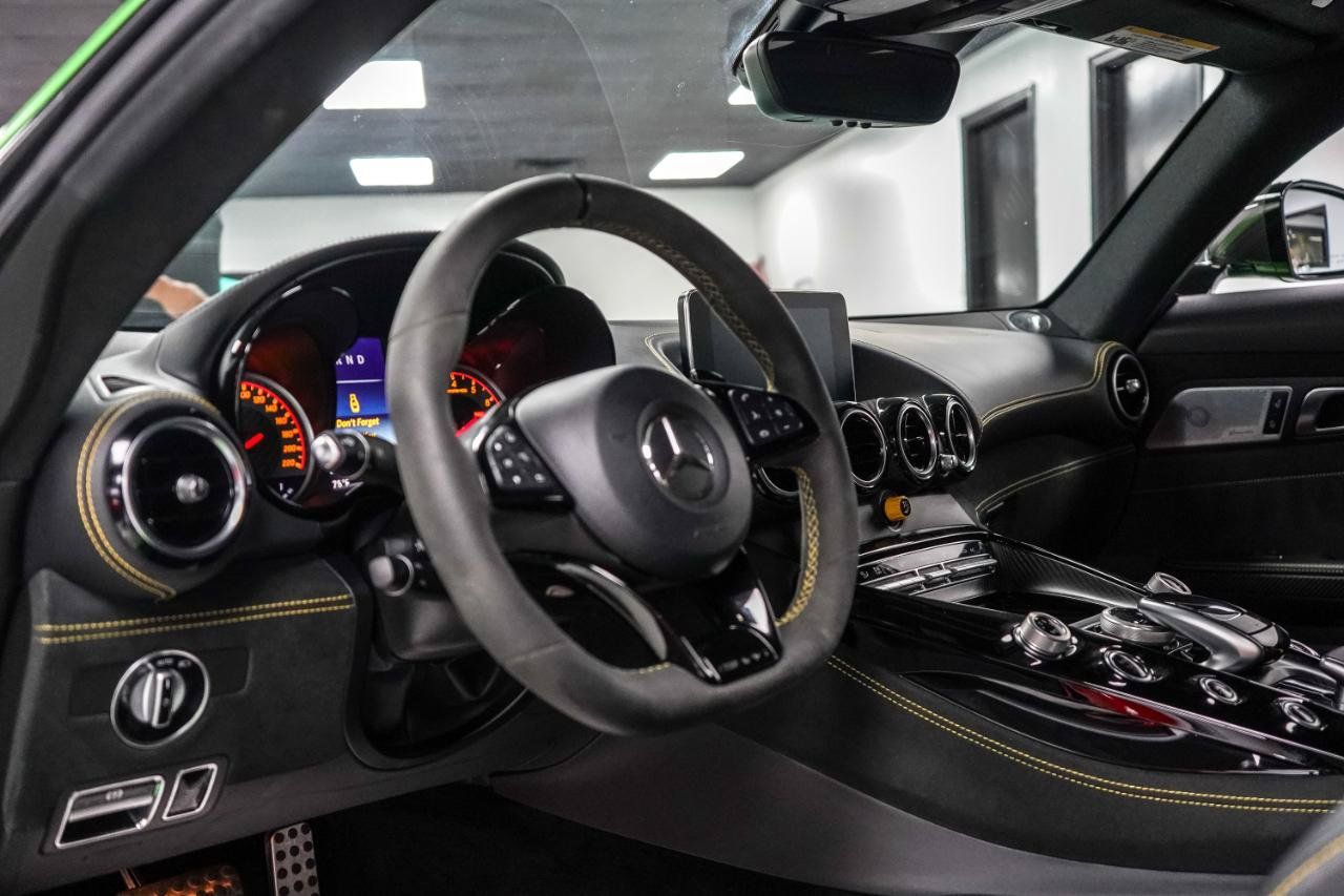 Used 2018 Mercedes-Benz AMG GT R image 17