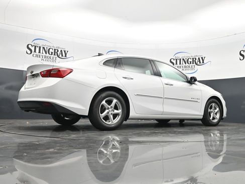 Used 2017 Chevrolet Malibu LS FWD image 32