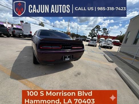 Used 2020 Dodge Challenger SXT RWD image 25