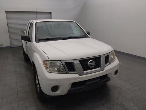 Used 2016 Nissan Frontier SV image 14