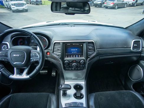 Used 2015 Jeep Grand Cherokee SRT AWD/4WD image 5