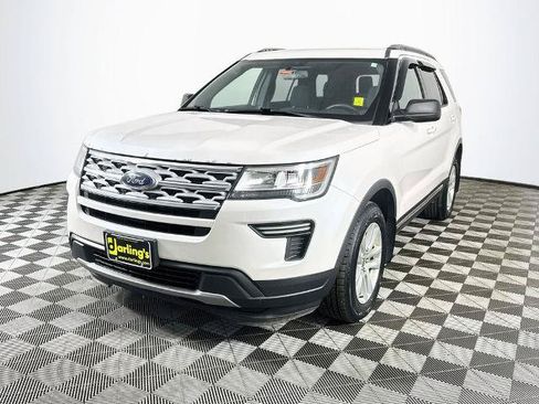 Certified 2019 Ford Explorer XLT AWD/4WD image 3
