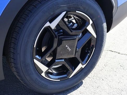 New 2026 Kia Sportage EX image 42