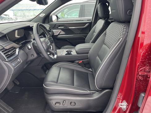 Certified 2025 GMC Acadia Denali w/ Super Cruise Package image 18