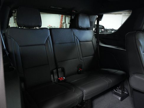 New 2026 GMC Yukon Denali w/ Denali Reserve Package AWD/4WD image 17