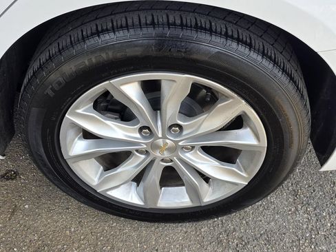 Used 2024 Chevrolet Malibu LT FWD image 29