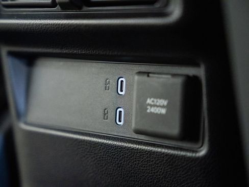 Used 2025 Toyota 4Runner TRD Off-Road Premium w/ Tow Technology Package AWD/4WD image 39