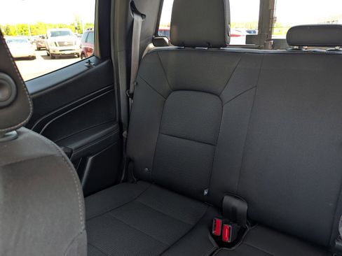Used 2024 GMC Canyon Elevation w/ Convenience Package AWD/4WD image 12