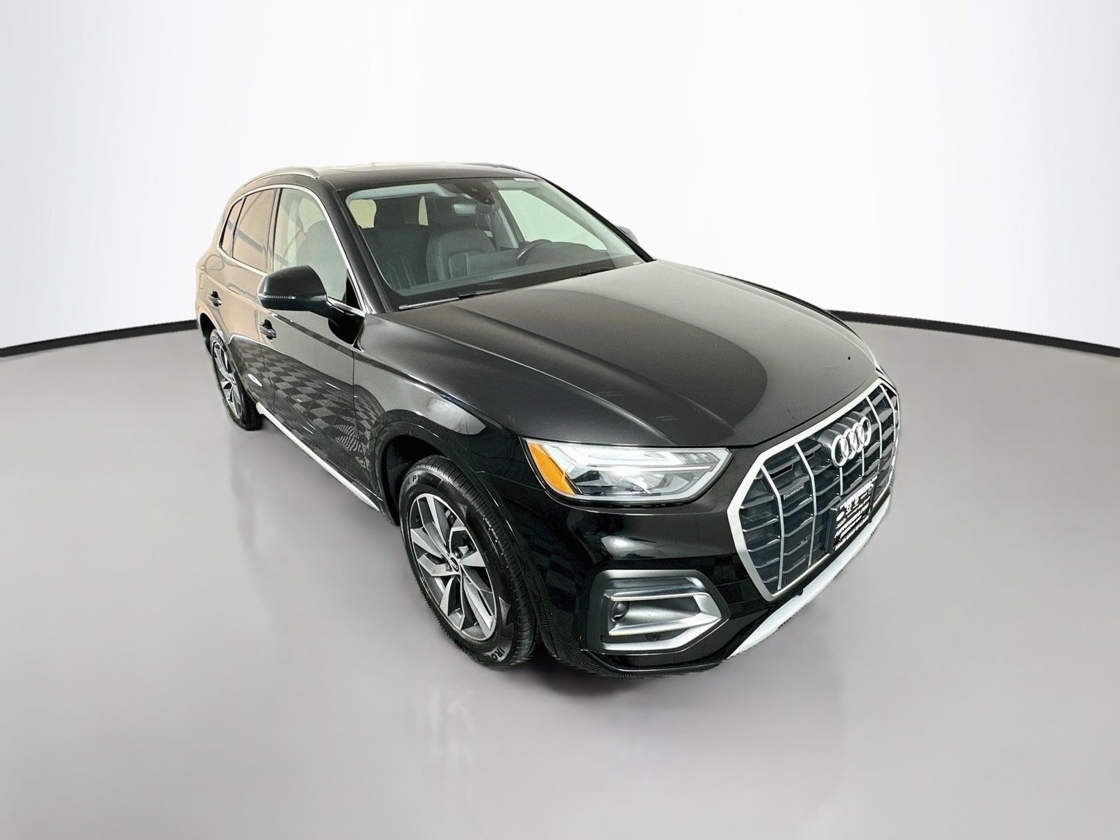 Used 2021 Audi Q5 2.0T Premium w/ Convenience Package AWD/4WD image 1